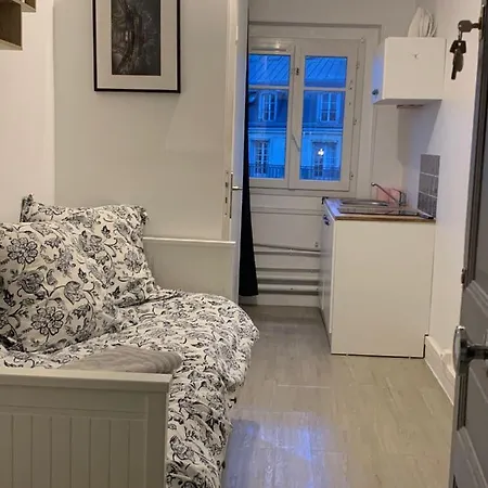 Guest Room Nearby Champs Elysees Paris Exterior photo