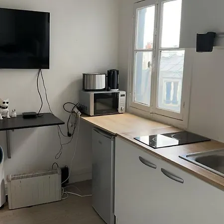 Guest Room Nearby Champs Elysees Paris Exterior photo
