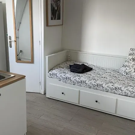 Guest Room Nearby Champs Elysees Paris Exterior photo