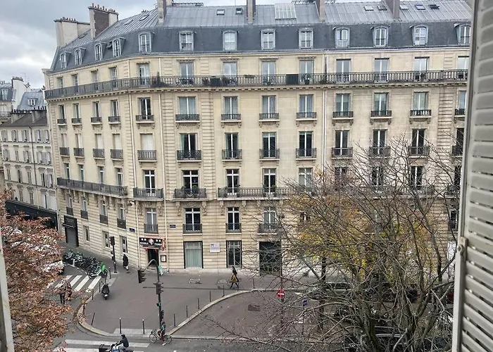 Guest Room Nearby Champs Elysees